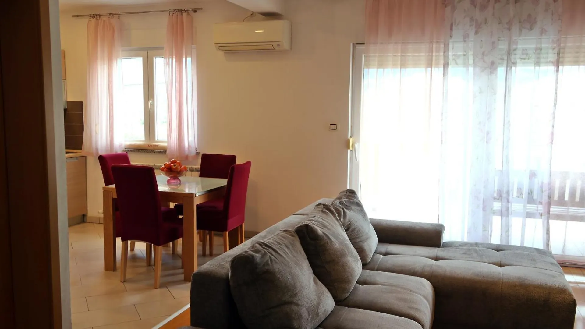 Apartment Sarah Cavle 0*,  Croatia